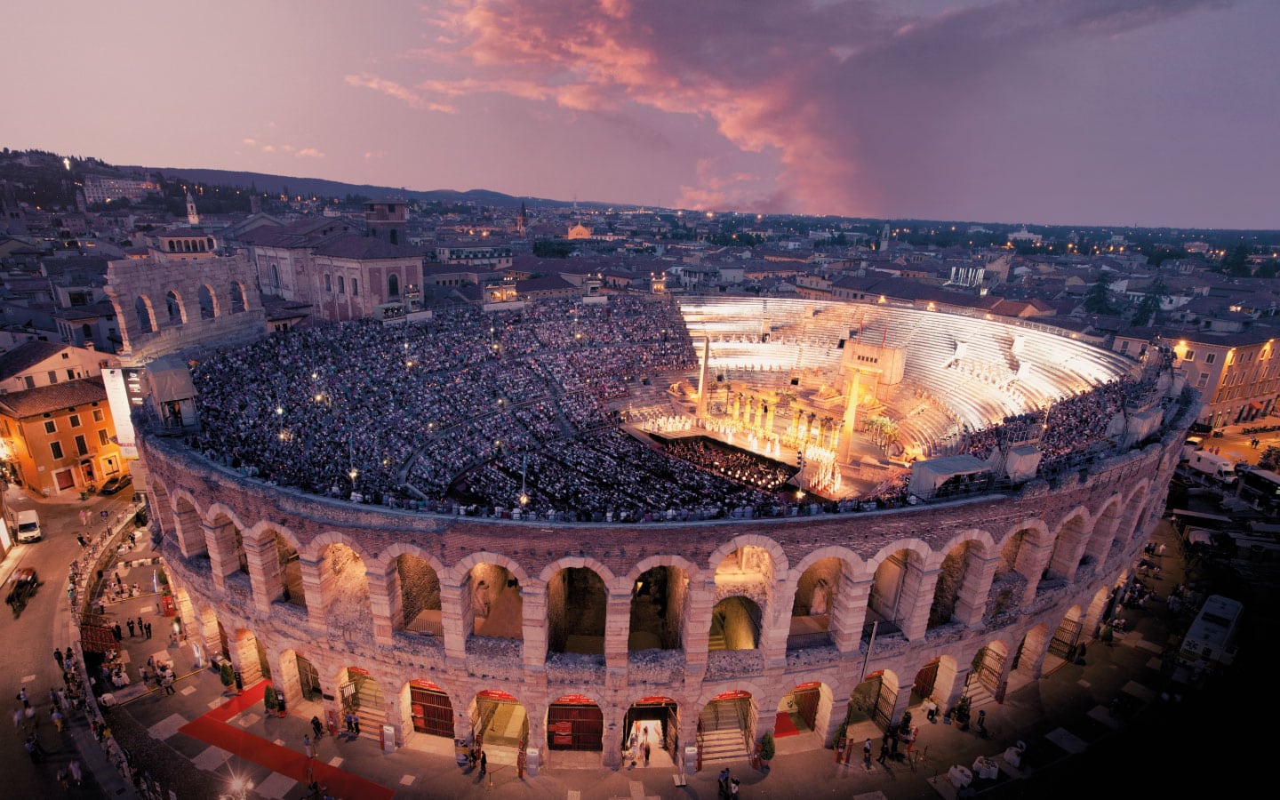 Arena di Verona - Teatro Lirico all'aperto